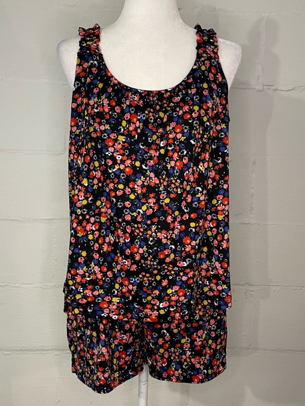 Cuddl Duds Black Floral Ruffled Strap Camisole Set